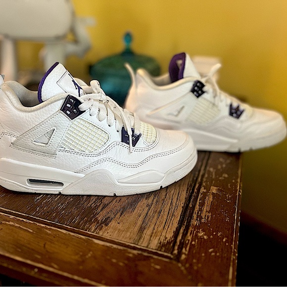 Air Jordan retro size 5y